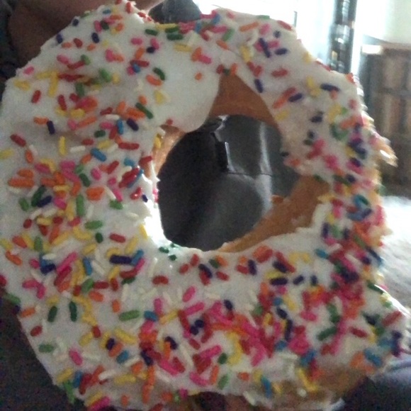 Meet your Posher, Anaka - Picture 1 of 1